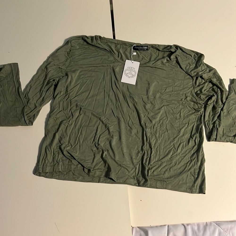 Green shirt plus size